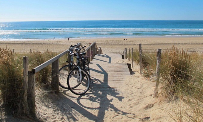 Biscarrosse Plage Apartamento | Hermoso apartamento con WIFI, piscina, jacuzzi, TV, terraza, mascotas permitida y aparcamiento