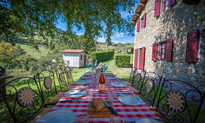 Cutigliano Apartamento | Acogedor apartamento para 4 personas con piscina, WIFI, TV y mascotas permitida