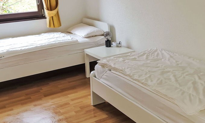Feriendorf Frankenau Casa | Precioso apartamento en villa para 4 personas con A/C, WIFI, TV, terraza y mascotas permitida