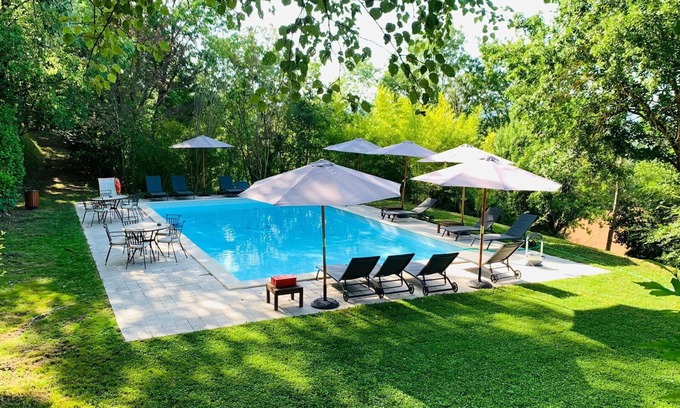 Umbertide Villa | Hermoso apartamento en villa para 6 personas con A/C, WIFI, piscina, TV, patio y aparcamiento