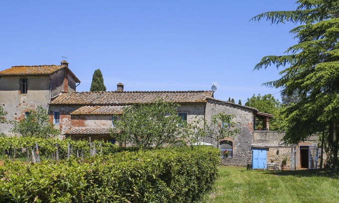 Monteriggioni Villa | Hermoso apartamento en villa con WIFI, piscina, TV, patio, vista panorámica, aparcamiento