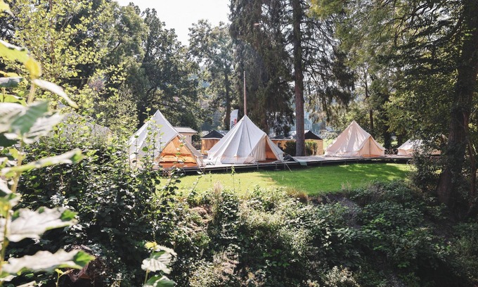 Aywaille Apartamento | Nice apartment in a riverside castle