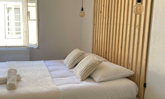 Saint Genes Apartamento | Nice apartment in Bordeaux center