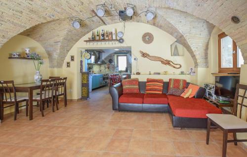 Castilenti Apartamento | Nice Apartment In Castilenti With Wifi