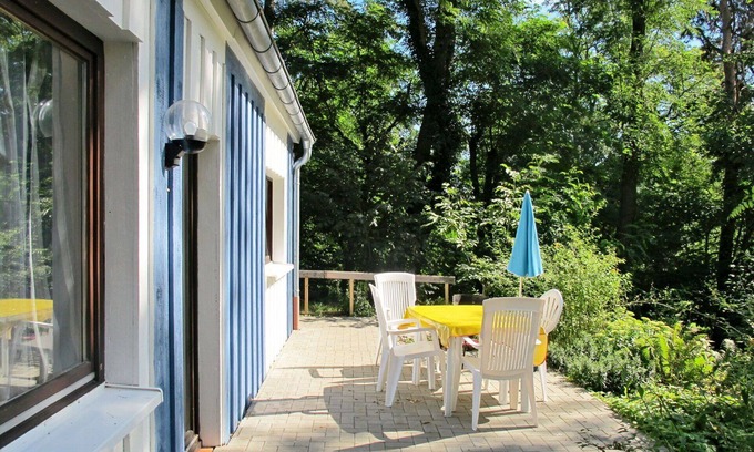 Oberhavel Casa | Hermoso apartamento en villa con WIFI, TV, terraza, mascotas permitida y aparcamiento
