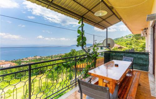 Lovran Apartamento | Nice Apartment In Lovran With Kitchen