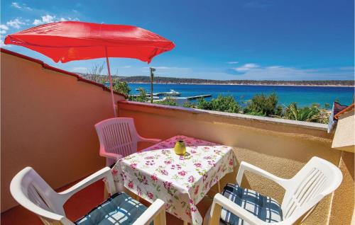 Barbat na Rabu Apartamento | Nice Apartment In Rab With Kitchen