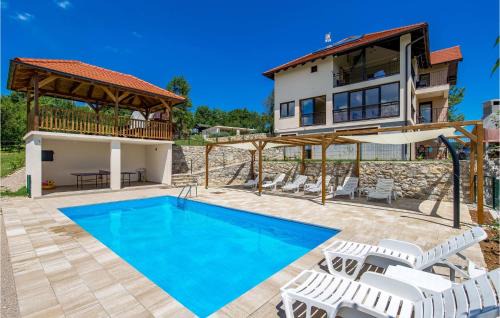 Rakovica Apartamento | Nice Apartment In Rakovica With Wifi