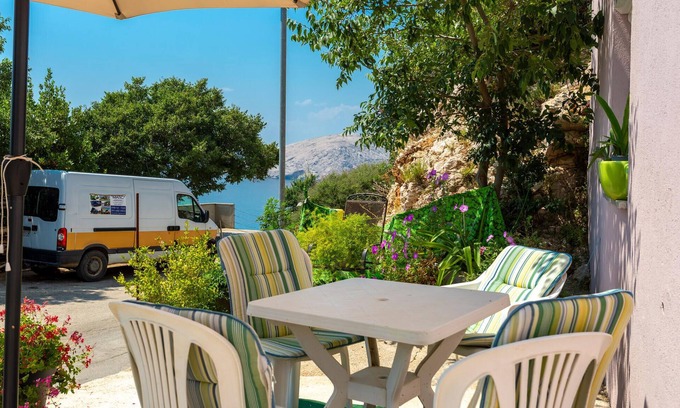 Stara Baska Apartamento | Bonito apartamento en Stara Baska con.