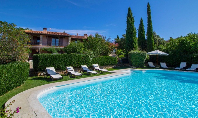 Poderi Villa | Apartamento en villa con piscina privada, jacuzzi, WIFI, TV, patio, vista panorámica, aparcamiento