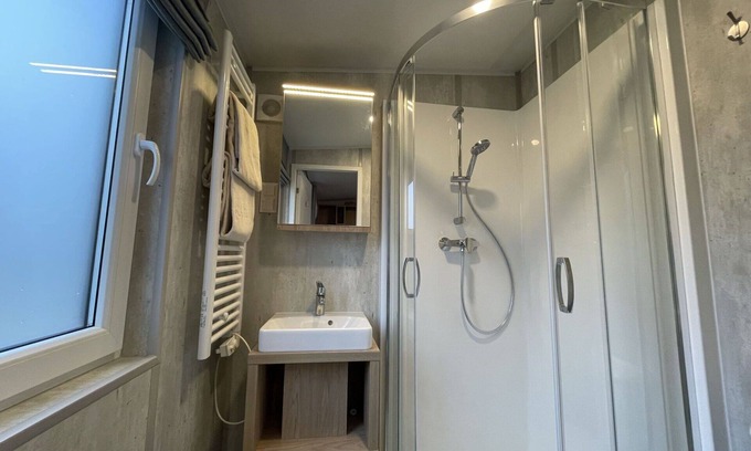 Wemding Casa | Hermoso apartamento en villa para 4 personas con WIFI, A/C, TV, terraza y aparcamiento