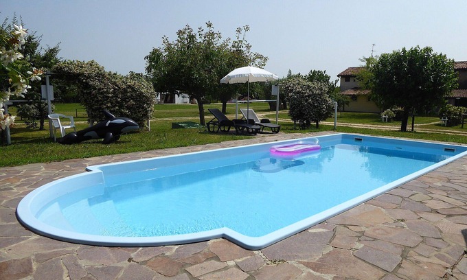 Silea Casa | Bonito apartamento en villa para 6 personas con piscina, WIFI, A/C, TV, terraza y mascotas permitida