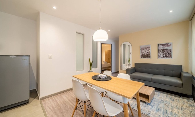 Financial District Apartamento | Nice Apartment in Zona G with Laundry Facilities