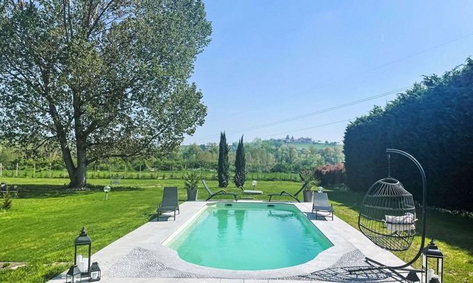 Castell'Alfero Apartamento | Acogedor apartamento para 4 personas con piscina, WIFI, TV y patio