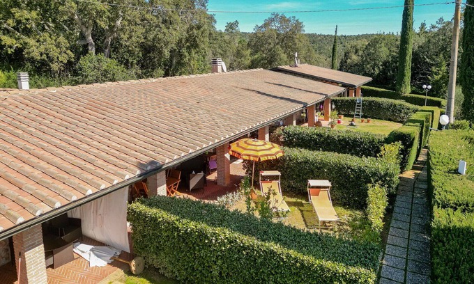 Massa Marittima Casa | Hermoso apartamento en villa para 6 personas con WIFI, A/C, TV, terraza y mascotas permitida
