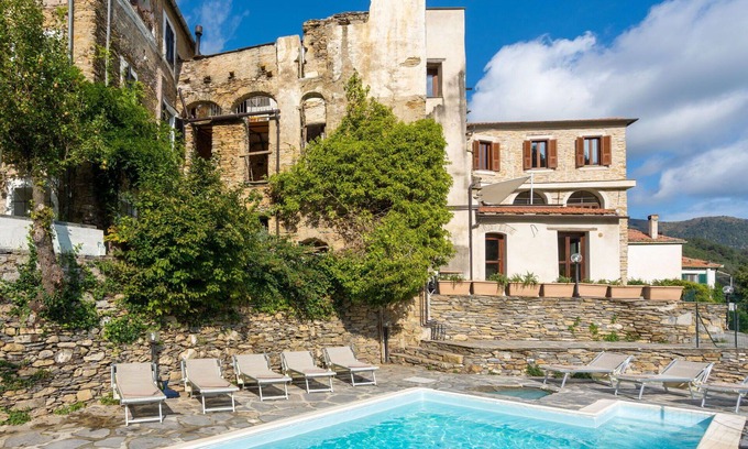Novelli Apartamento | Precioso apartamento con piscina, WIFI, patio, mascotas permitida, vista panorámica y aparcamiento