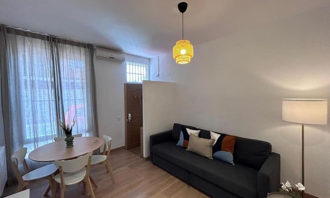 Villa de Vallecas Apartamento | Nice apartment on street level in Vallecas. PNu