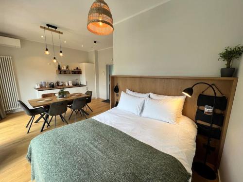 Engure Apartamento | Nice apartment with a balcony by the sea.
