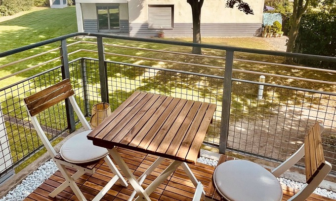 Schoenefeld Apartamento | Nice apartment with balcony near the airport