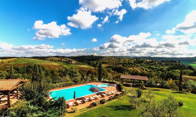 Sughera Apartamento | Apartamento con piscina, A/C, WIFI, TV, patio, vista panorámica, cerca de San Gimignano