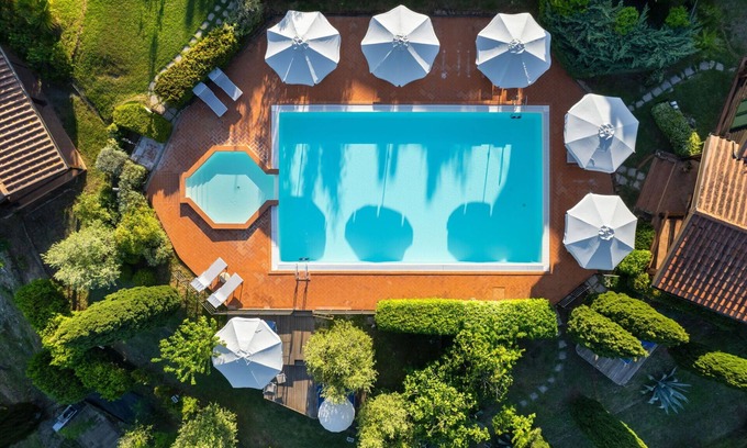 Sughera Apartamento | Apartamento con A/C, piscina, WIFI, TV, terraza, vista panorámica, cerca de San Gimignano