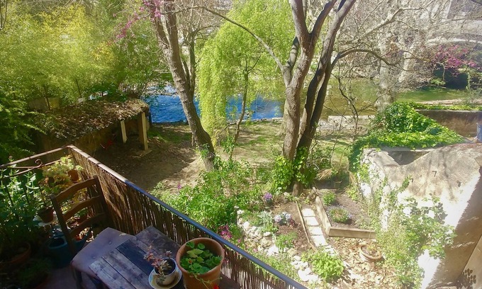 Correns Casa | Nice cosy house 20 metres from the river