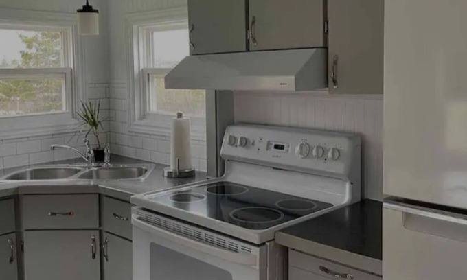 Sheet Harbour Casa | Nice country home by the water