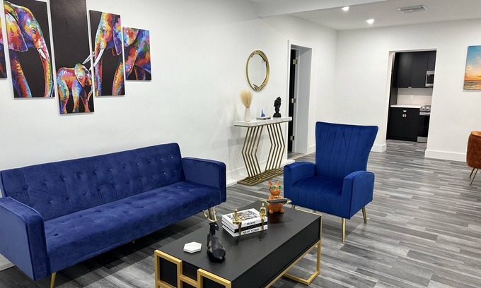 South Miami Casa | Nice cozy home 3B/1B near UM, Baptist Hospital and Dadeland mall