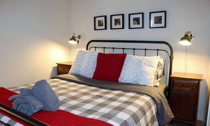 Mont-Tremblant Condominio | * BONITO Y ACOGEDOR * SKI IN / SKI OUT * PUEBLO TREMBLANT * A / C * WIFI * ESTACIONAMIENTO