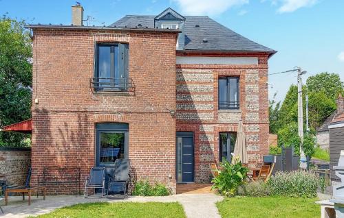 Saint-Vaast-d'Equiqueville Casa | Nice Home In Saint-Vaast-D'equiqueville