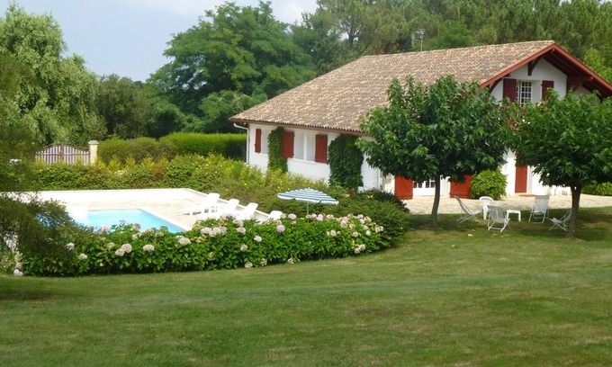 Saint-Martin-de-Seignanx Casa | Bonita casa ticas standing- 9 pers, piscina, cerca de Biarritz y Bayona