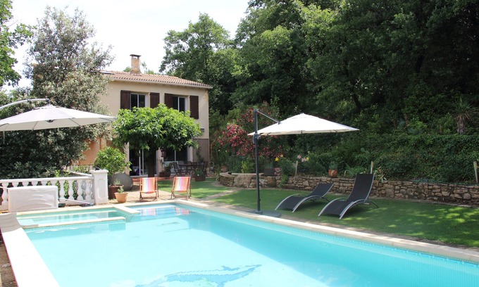 Bagnols-sur-Ceze Casa | Bonita casa para las fiestas, entre Aviñón y Uzes