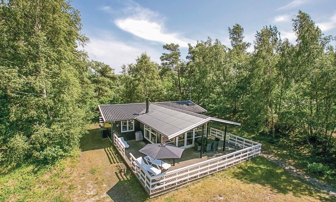 Oster Somarken Casa | Increíble casa en Aakirkeby con cocina