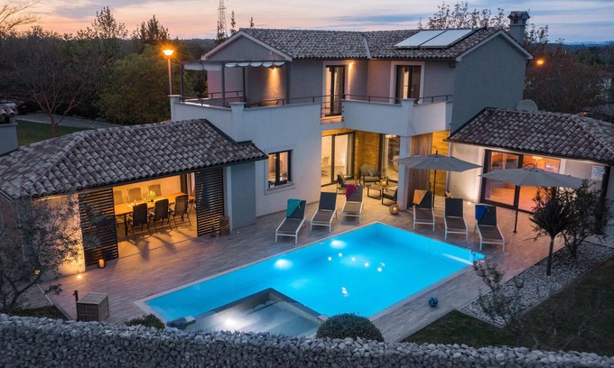 Melnica Casa | Bonita casa en Barban con sauna
