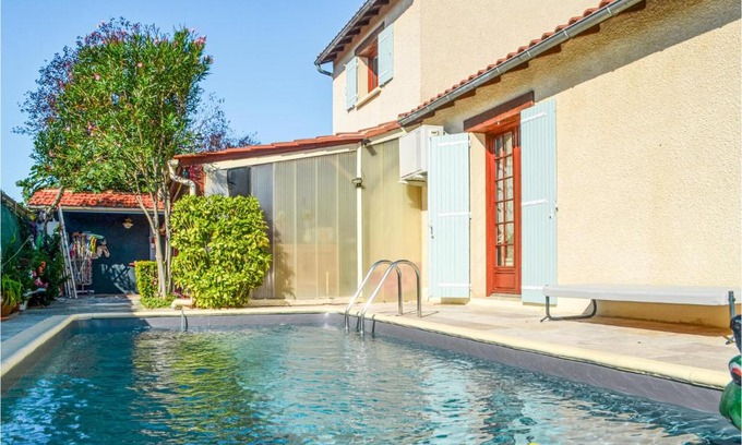 Les Eyzies Casa | Nice Home In Bergerac With Wifi