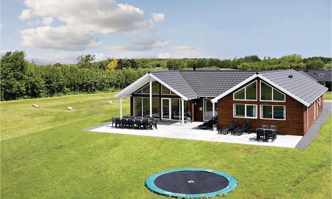 Skastrup Casa | Nice Home In Bogense With Kitchen