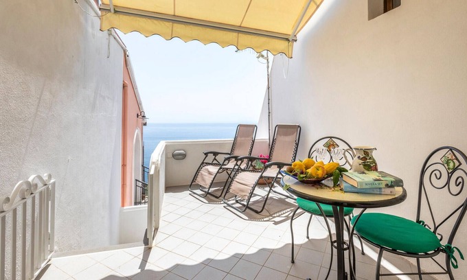 Furore Casa | Nice Home in Furore With 1 Bedrooms and Wifi