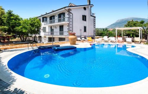 Giffoni sei Casali Casa | Nice Home In Giffoni Sei Casali