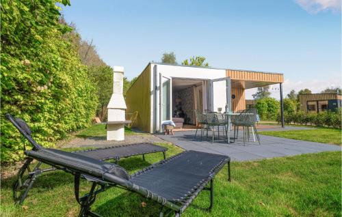 Heinkenszand Casa | Nice Home In Heinkenszand With Sauna