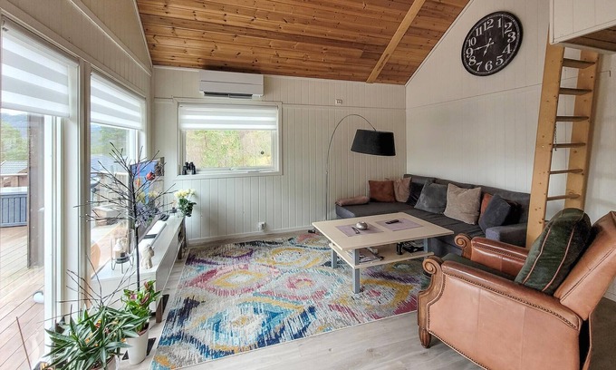 Suldal Casa | Bonita casa en Jelsa con cocina