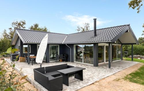 Fejrup Casa | Nice Home In Knebel With House Sea View