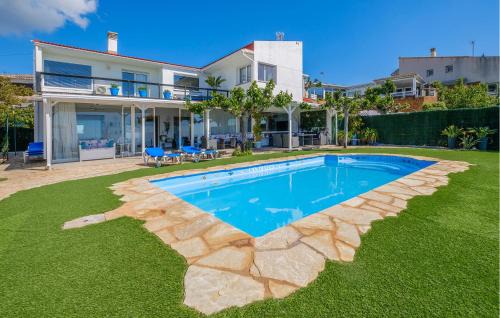 Malgrat de Mar Casa | Nice Home In Malgrat De Mar
