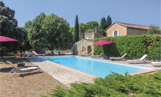 Mondragon Casa | Nice Home In Mondragon With Wifi