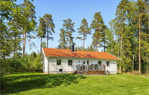 Lidkoping Municipality Casa | Nice Home In Norra Kedum With Wifi