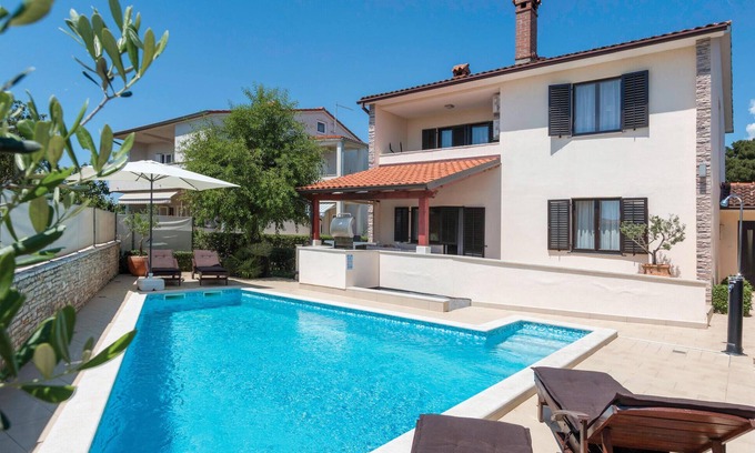 Valdebek Casa | Bonita casa en Pula con WiFi