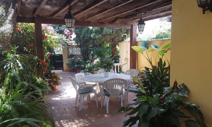 Velilla-Taramay Chalet De Esquí | Nice House close to the beach in Almuñecar.