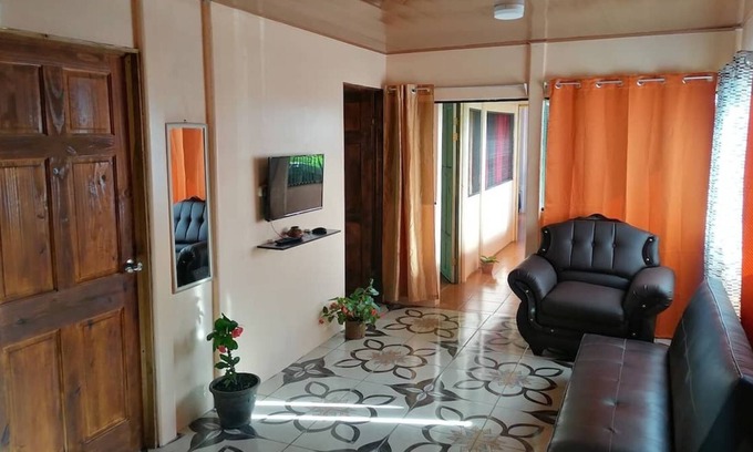 Portalón Cabaña | Linda Casa recién construida para Vacacionar