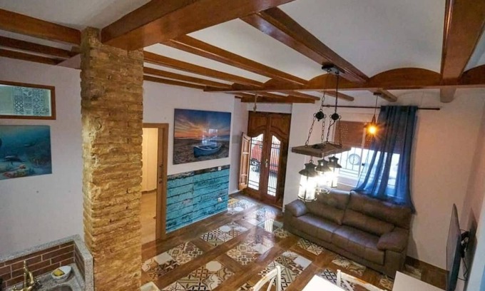 El Cabanyal Casa | CASA PARA FAMILIAS CERCA DEL MAR CON 3 BAÑOS , HABITACIÓN INFANTIL Y PATIO