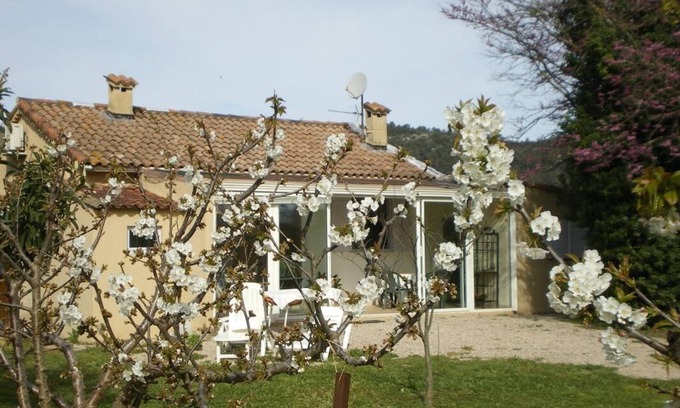 Le Luc Casa | Bonita casa con terraza