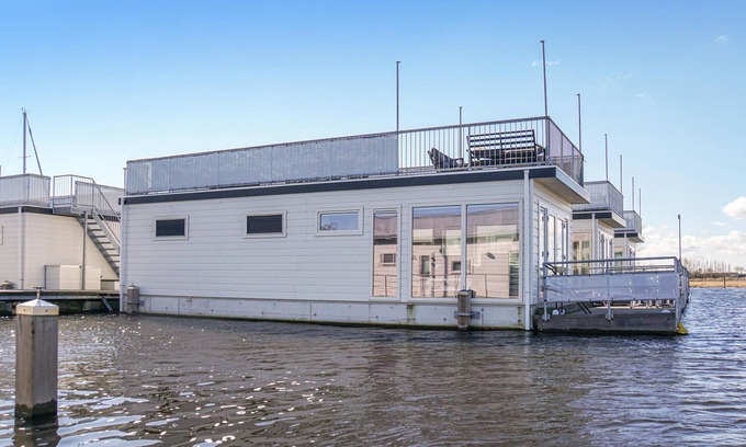 Municipality of Aalsmeer Alquiler De Eote | Precioso barco en Aalsmeer con WiFi